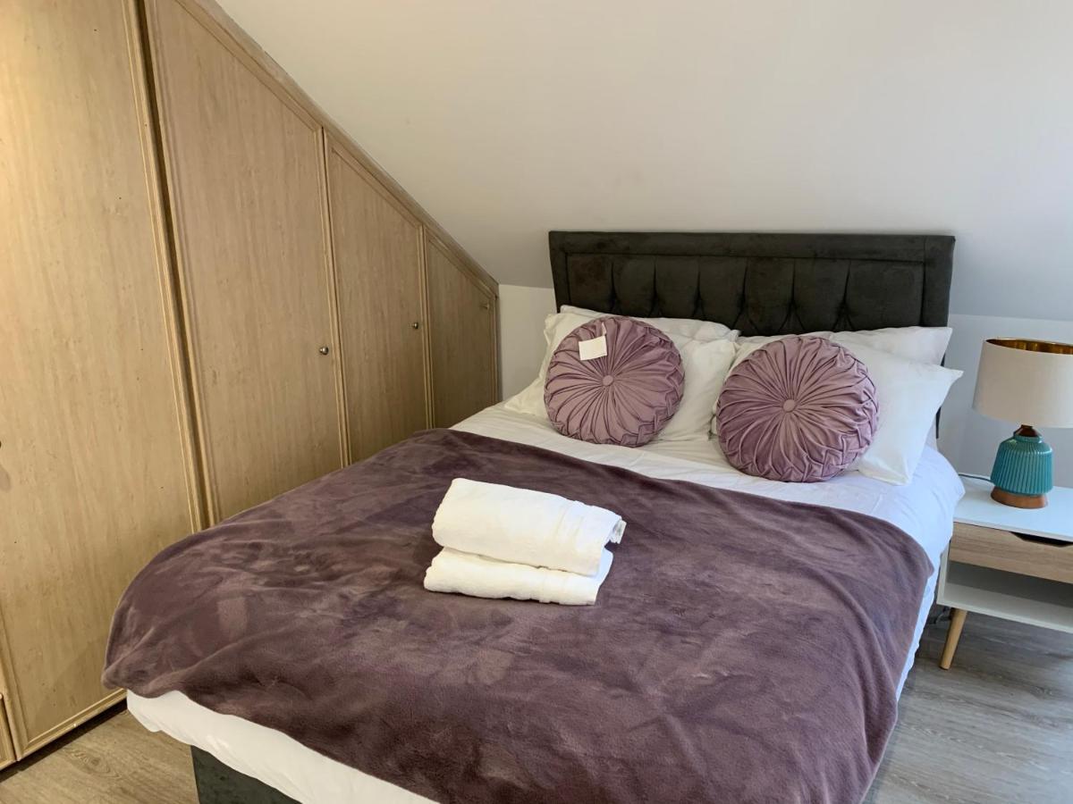 Beautiful All Room En-Suite 4 Bedrooms House , Free Parking, Wifi, Corporate, Contractors, Family Relocation, Contact Us For Long Term Rate Ilford Eksteriør billede
