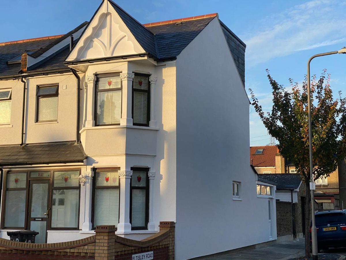 Beautiful All Room En-Suite 4 Bedrooms House , Free Parking, Wifi, Corporate, Contractors, Family Relocation, Contact Us For Long Term Rate Ilford Eksteriør billede